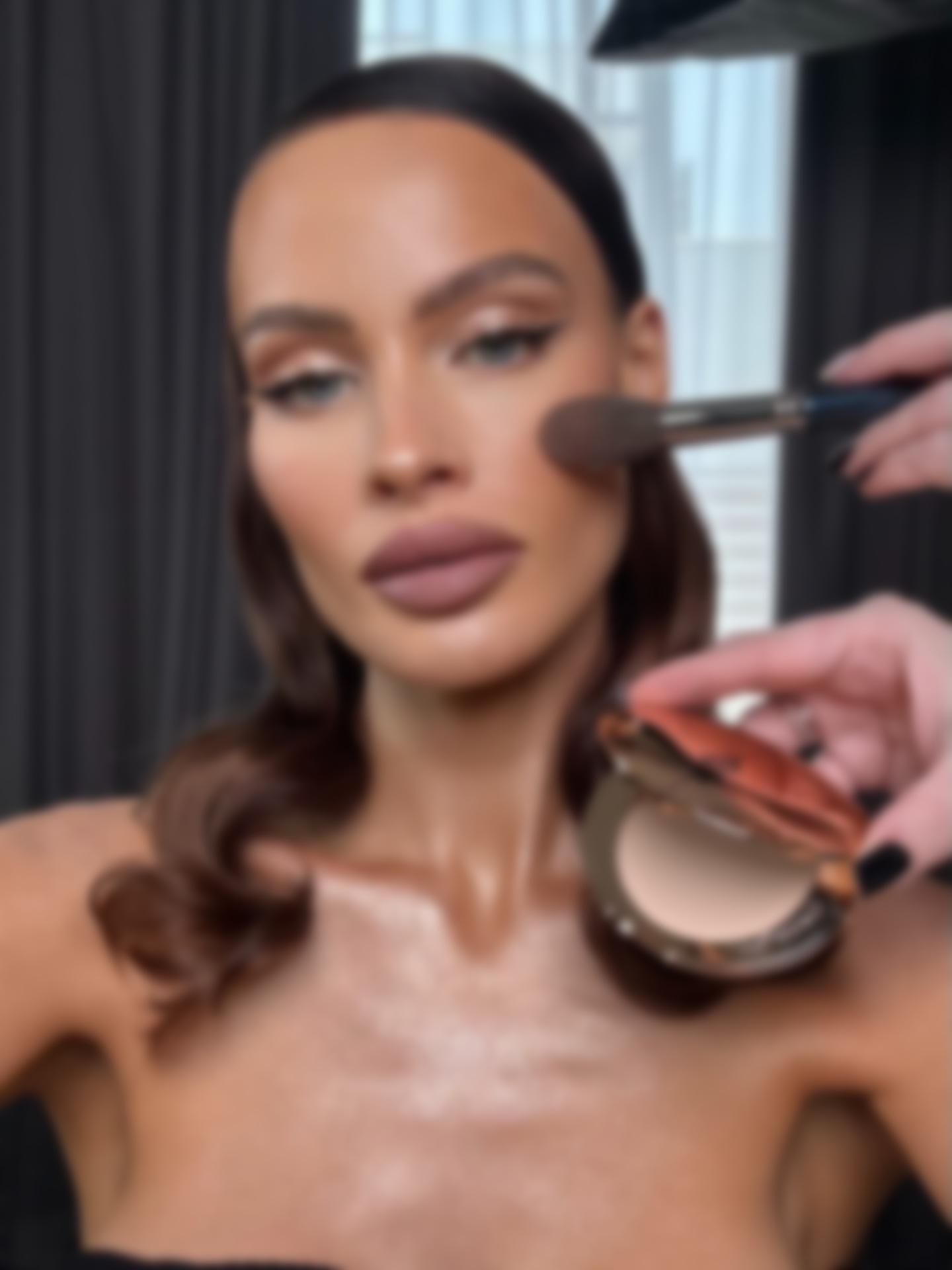 Анна Лорд - эскорт модель в Москве на деловом мероприятии