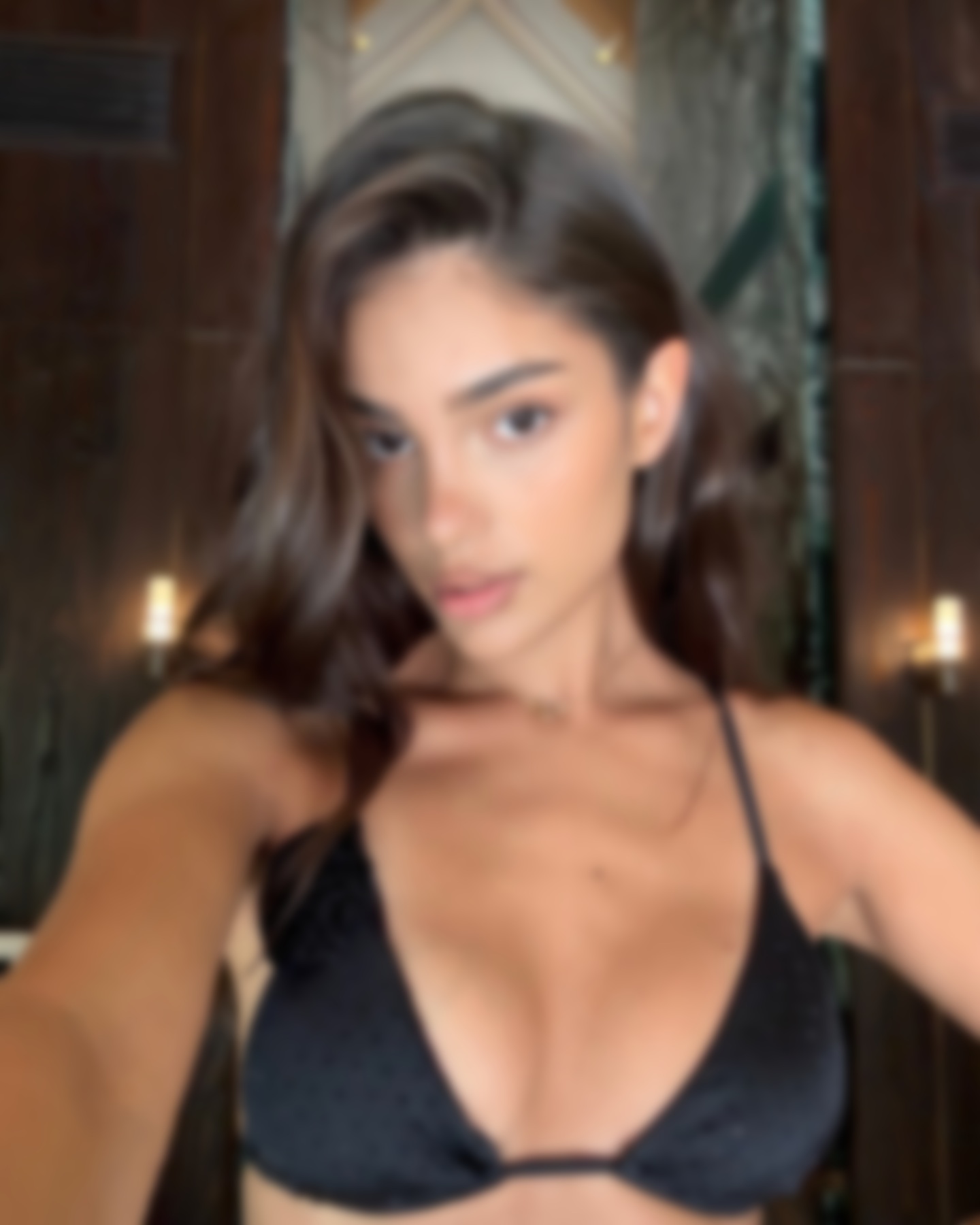 Zuzu топовая эскорт модель Испании в Мадриде